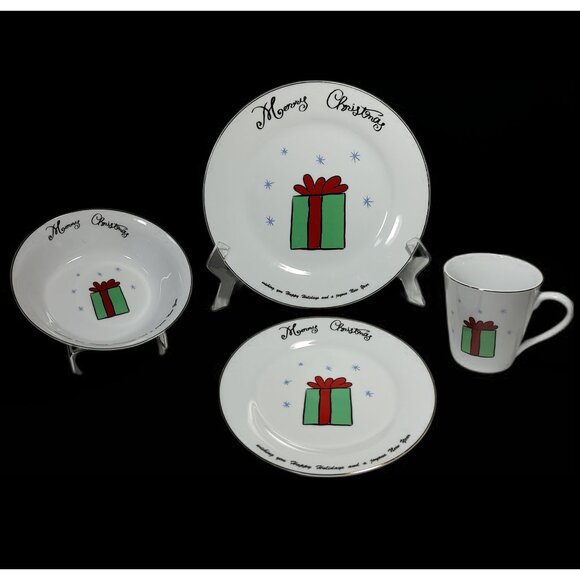 Merry Brite 4 Piece Porcelain Dinnerware Set Christmas Gift Pattern,  Vintage - Picture 1 of 10